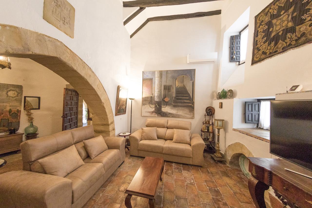 Palacete Sol De Mayo Úbeda Eksteriør billede